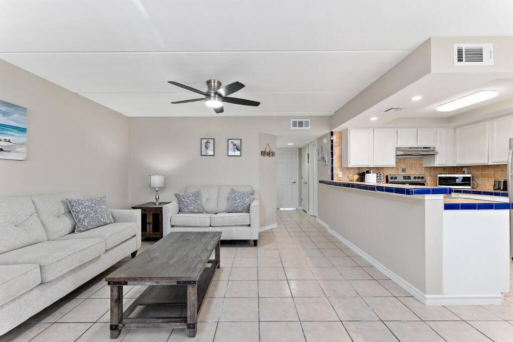 2 Bed 1 Bath Condo By Beach & Entertainment 南帕诸岛 外观 照片